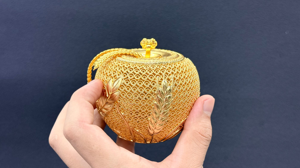 SoCopper Golden Apple — Openwork Brass Keepsake