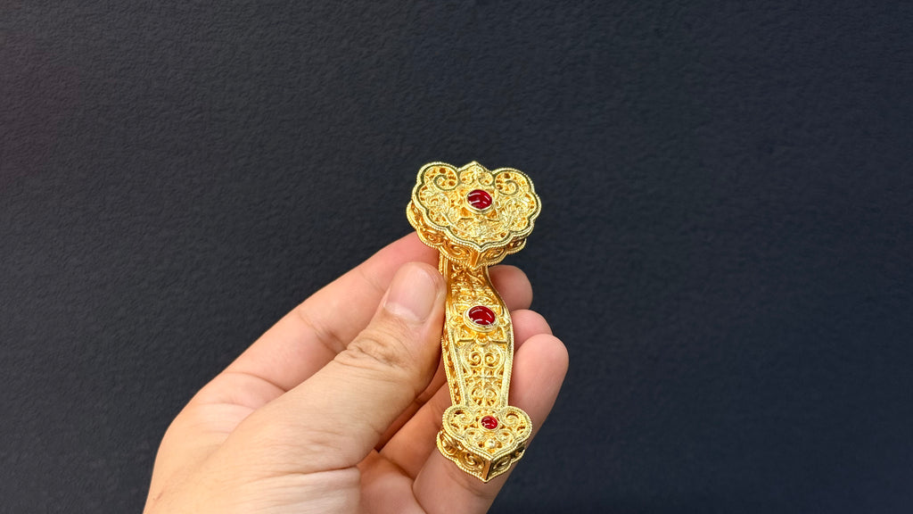 Lucky Ruyi — Openwork Brass Art